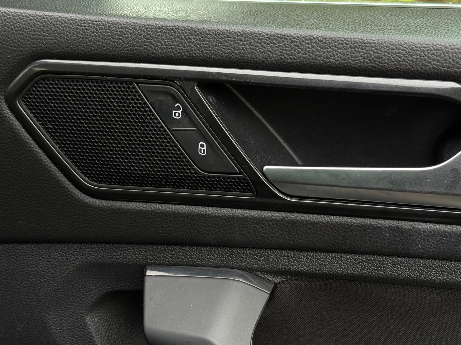 Used Volkswagen Tiguan 2018 for sale - 76109722: Photo 62