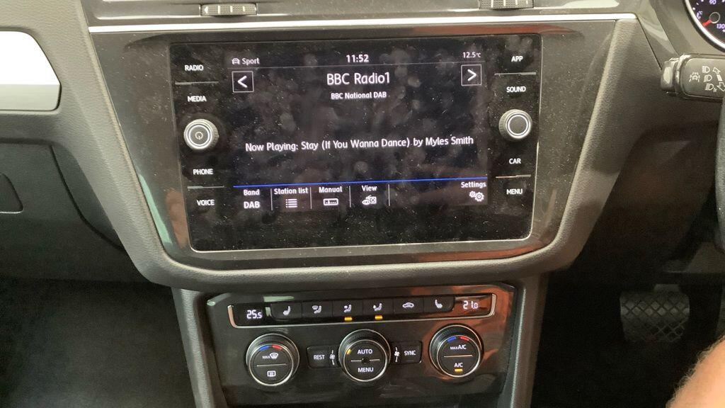 Used Volkswagen Tiguan 2018 for sale - 76109722: Photo 9