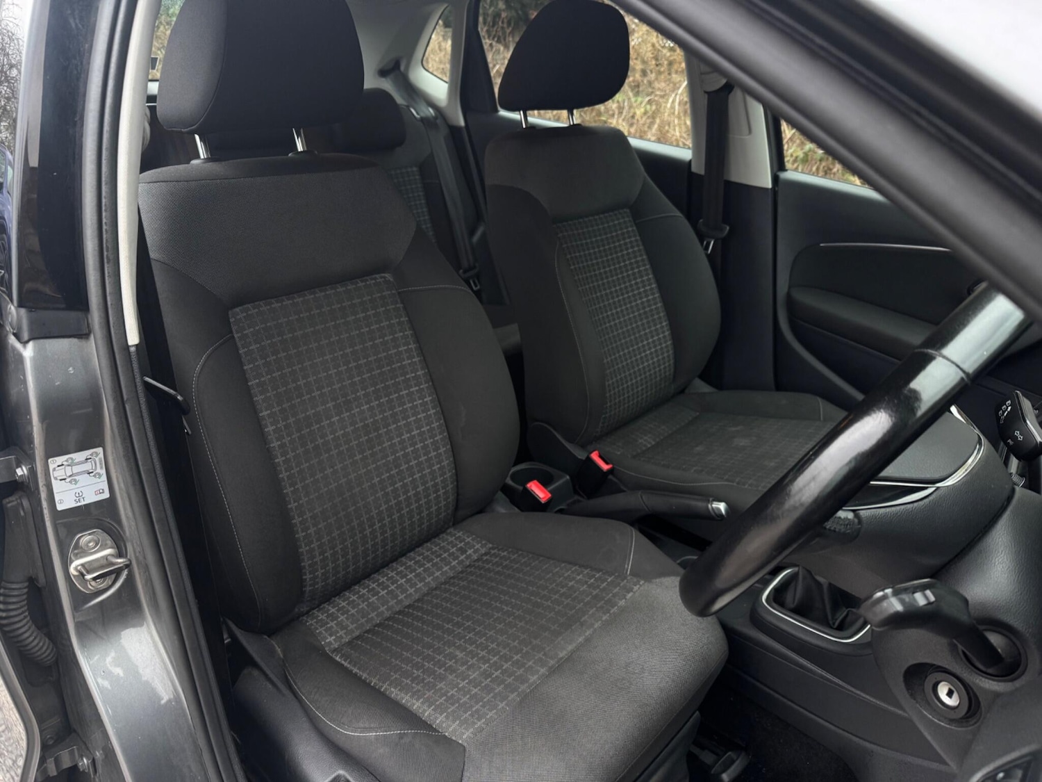 Used Volkswagen Polo 2015 for sale - 76899654: Photo 23