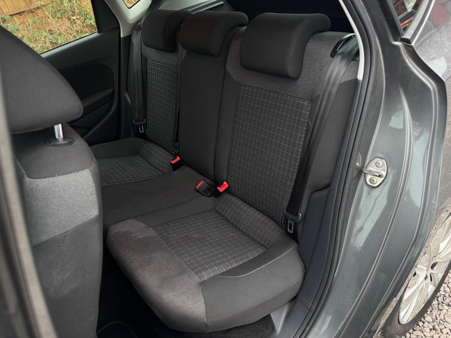 Used Volkswagen Polo 2015 for sale - 76899654: Photo 27