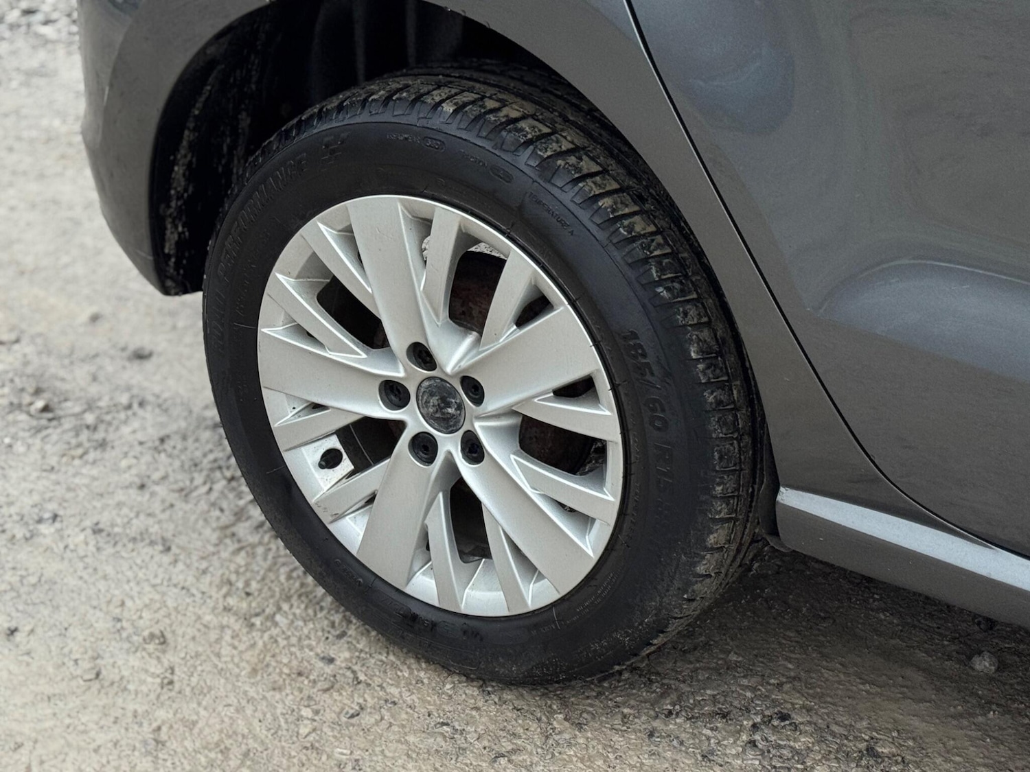 Used Volkswagen Polo 2015 for sale - 76899654: Photo 74