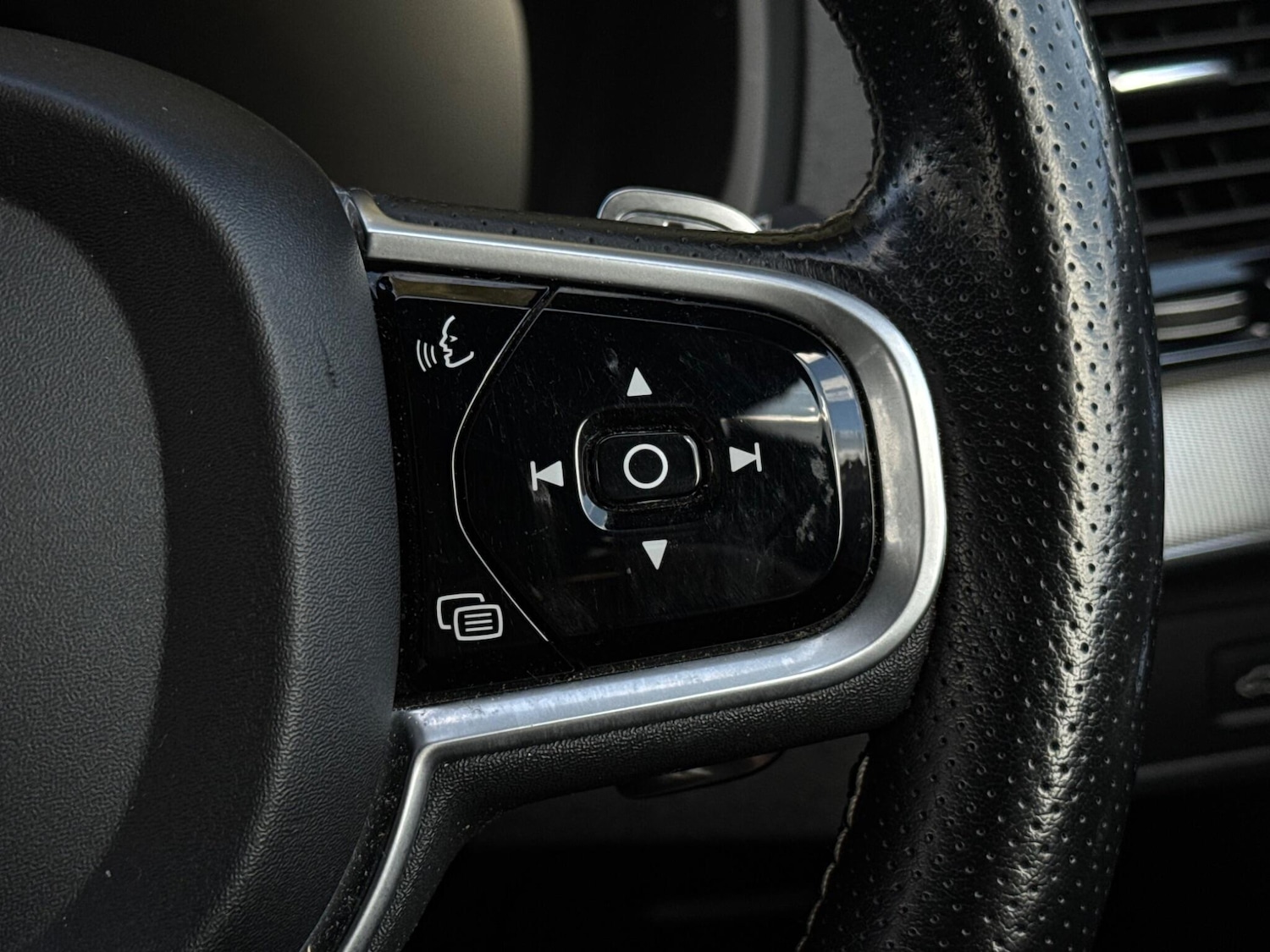 Used Volvo XC90 2018 for sale - 76988942: Photo 37