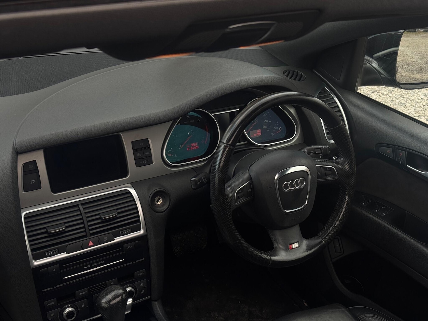 Used Audi Q7 2010 for sale - 77215471: Photo 35