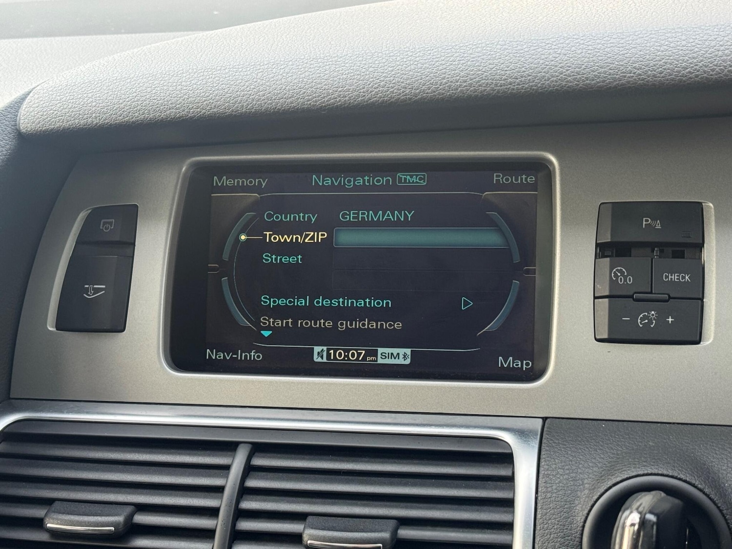 Used Audi Q7 2010 for sale - 77215471: Photo 56