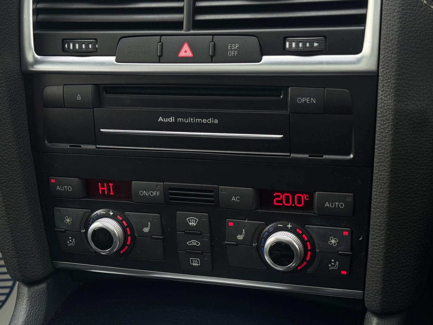 Used Audi Q7 2010 for sale - 77215471: Photo 57