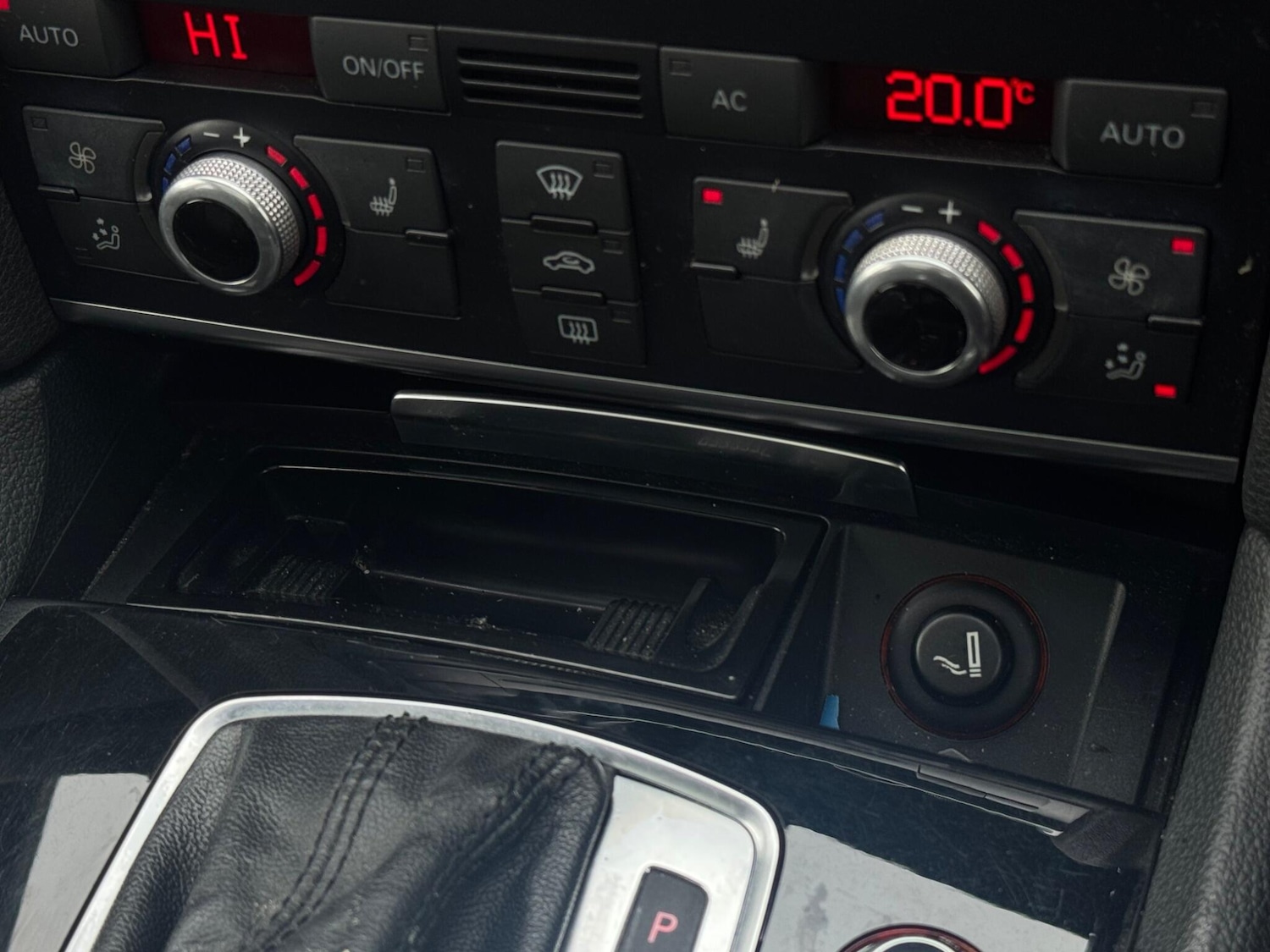 Used Audi Q7 2010 for sale - 77215471: Photo 59