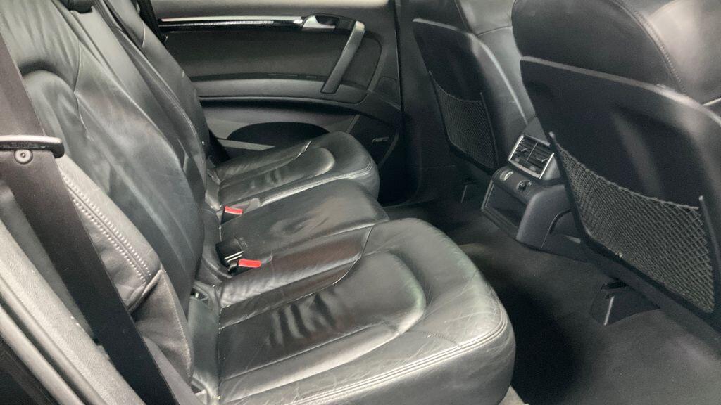 Used Audi Q7 2010 for sale - 77215471: Photo 8