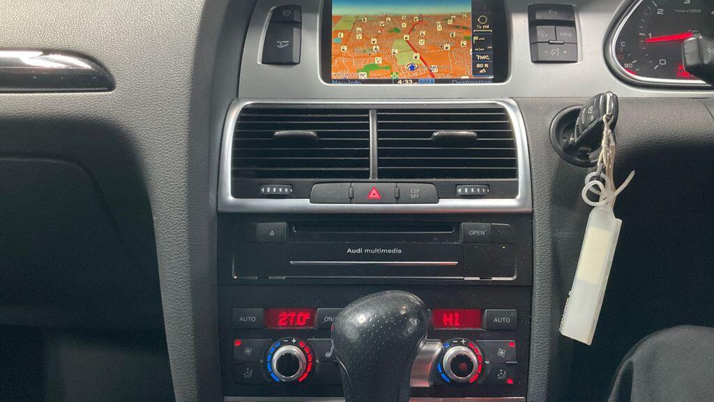 Used Audi Q7 2010 for sale - 77215471: Photo 9