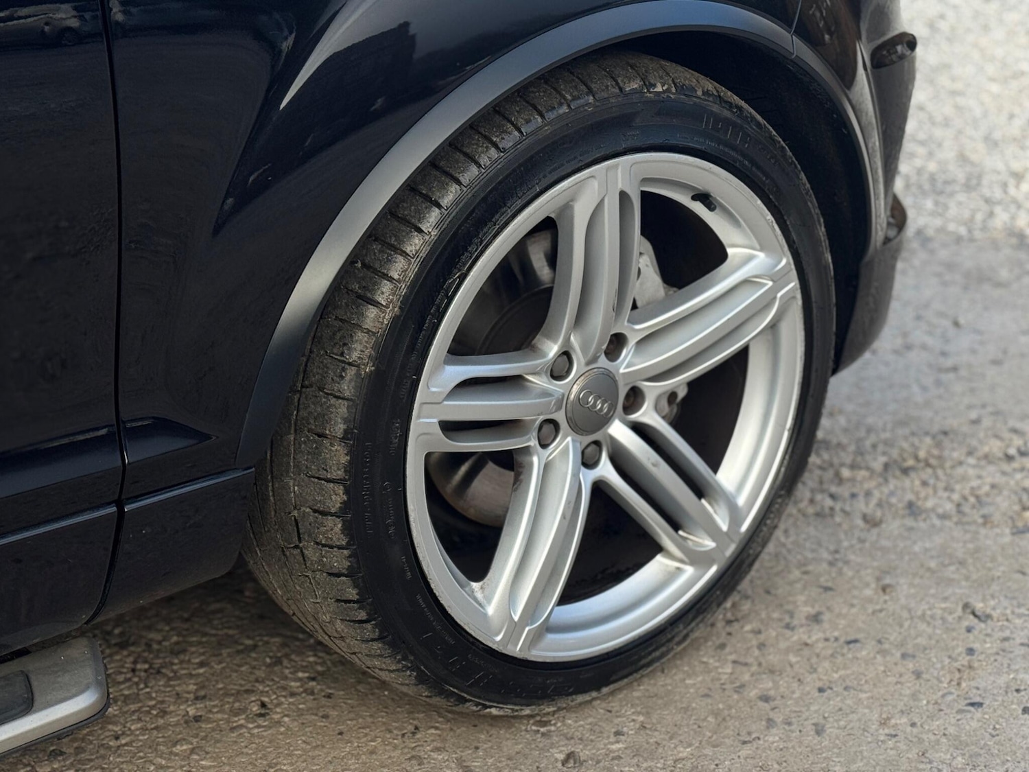 Used Audi Q7 2010 for sale - 77215471: Photo 96