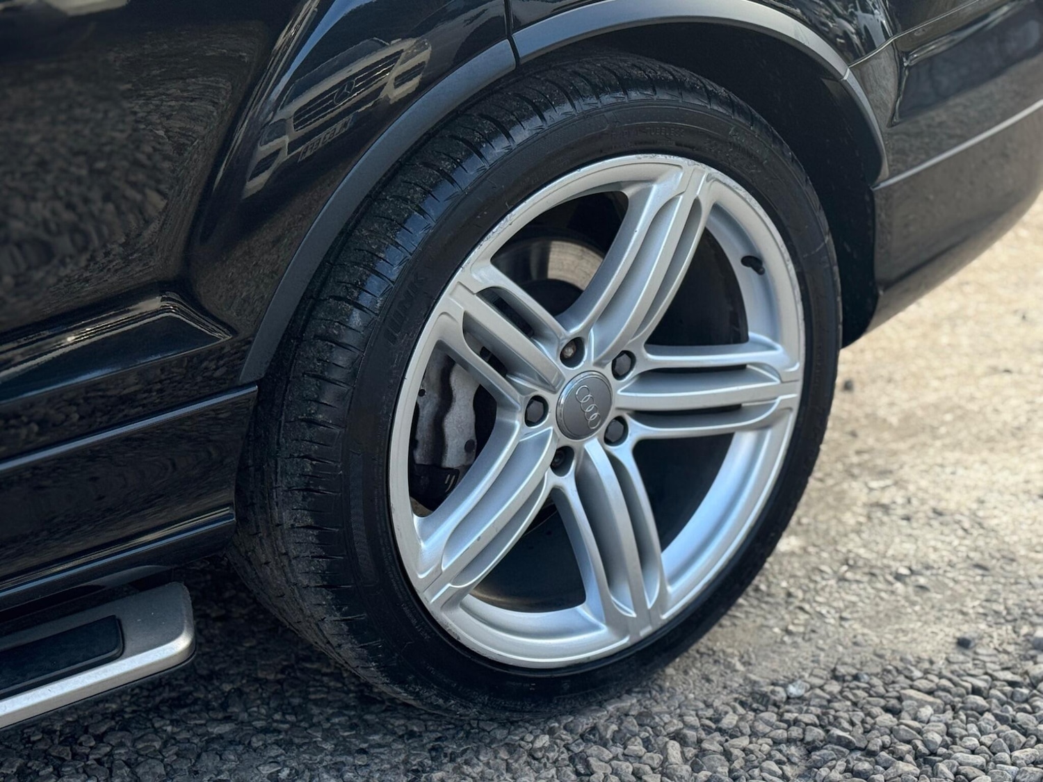 Used Audi Q7 2010 for sale - 77215471: Photo 99