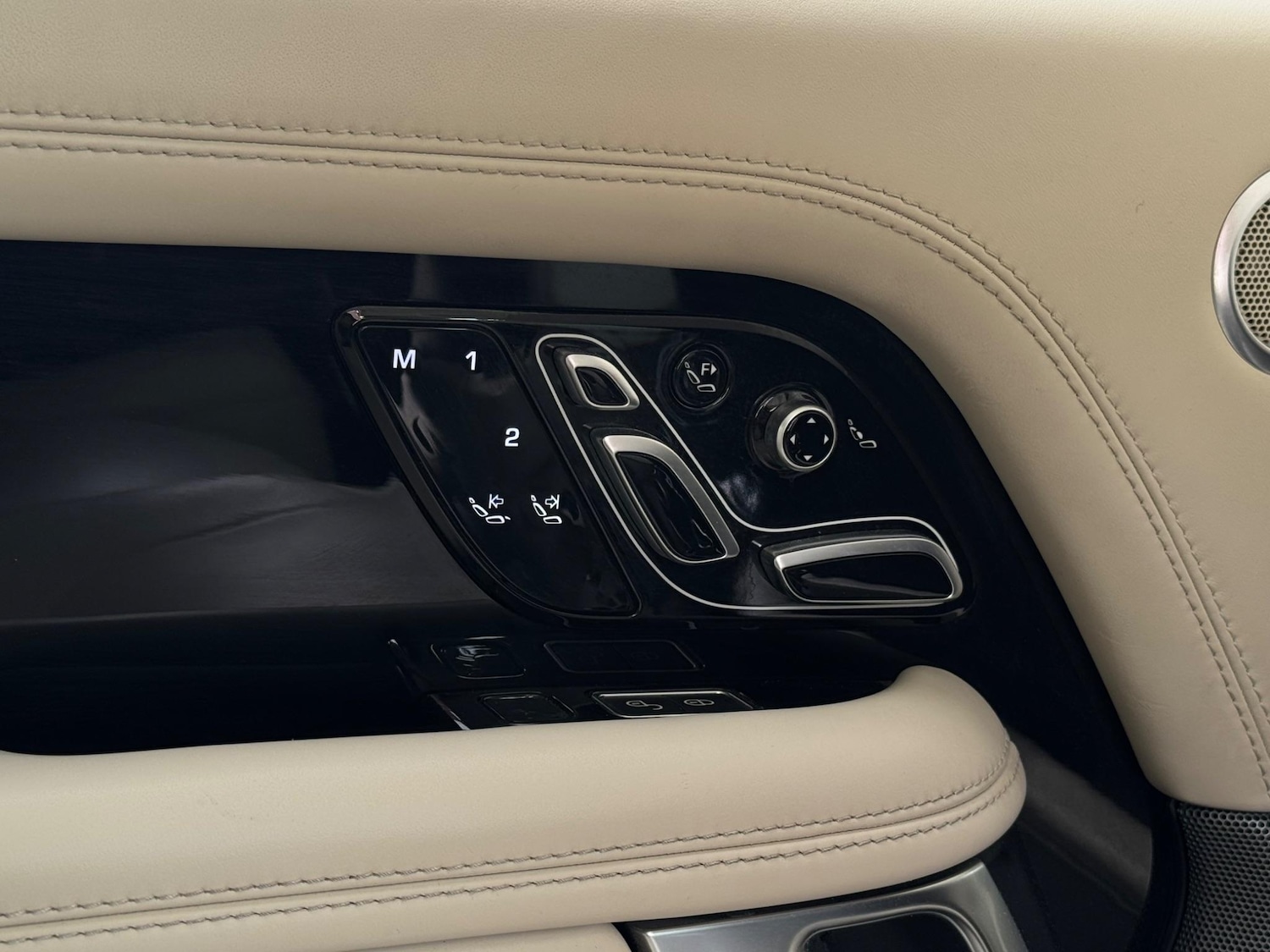 Used Land Rover Range Rover 2018 for sale - 76991110: Photo 37