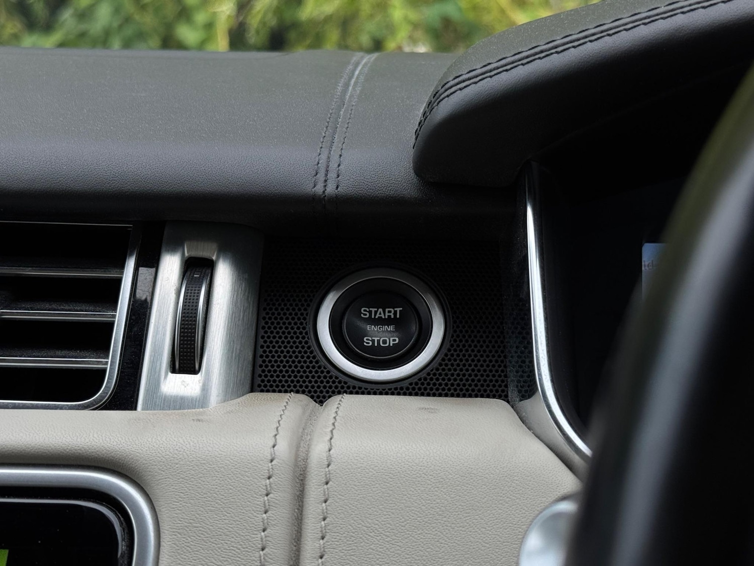 Used Land Rover Range Rover 2018 for sale - 76991110: Photo 42