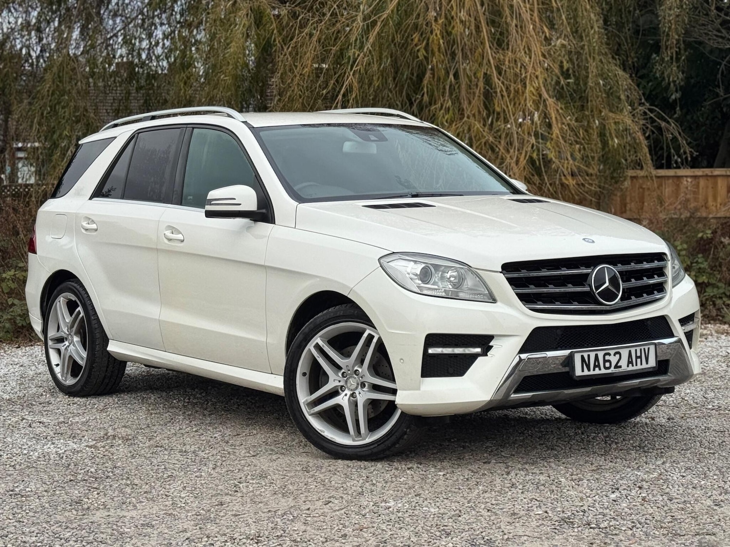 Used Mercedes-Benz M Class 2012 for sale - 76727920: Photo 1