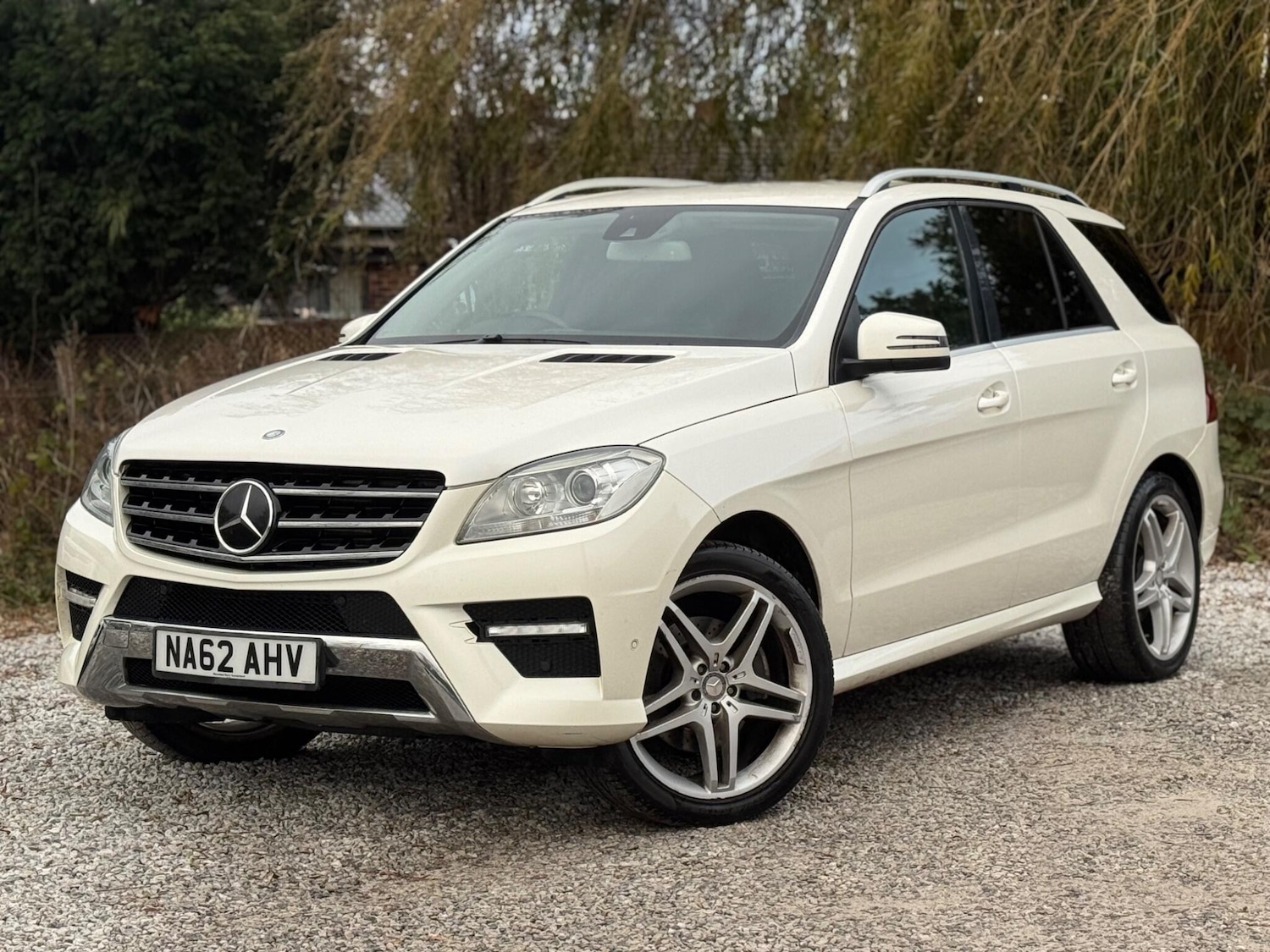 Used Mercedes-Benz M Class 2012 for sale - 76727920: Photo 2