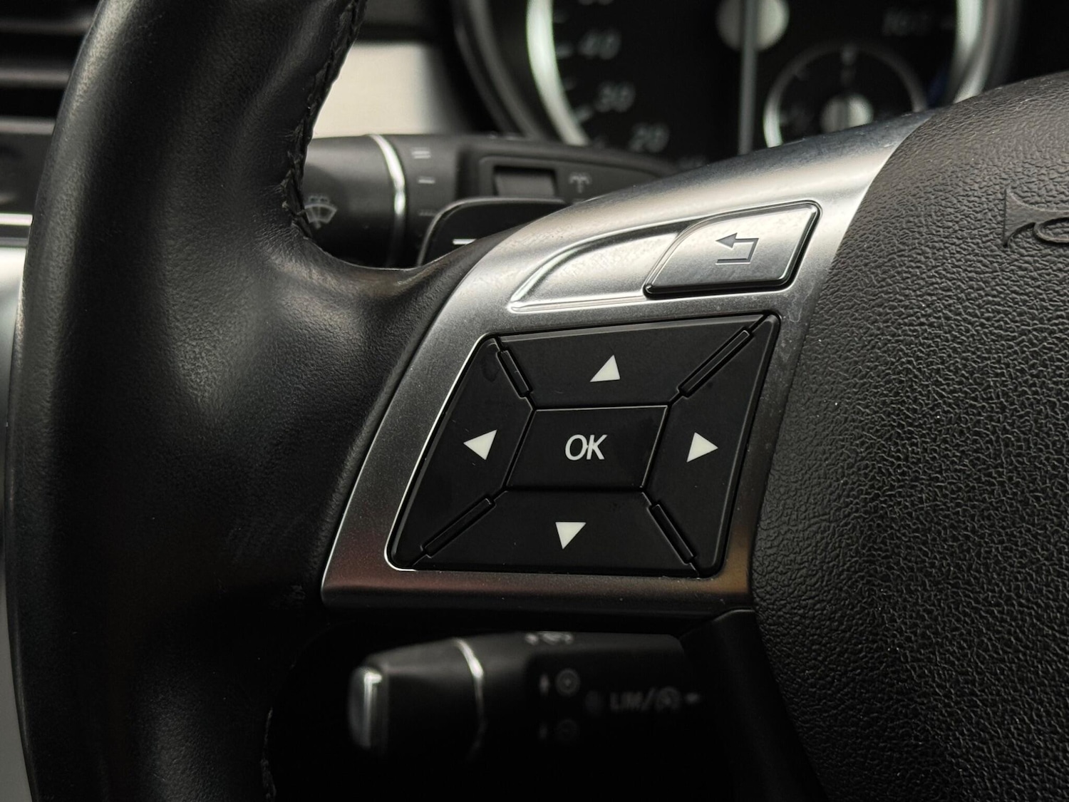 Used Mercedes-Benz M Class 2012 for sale - 76727920: Photo 33