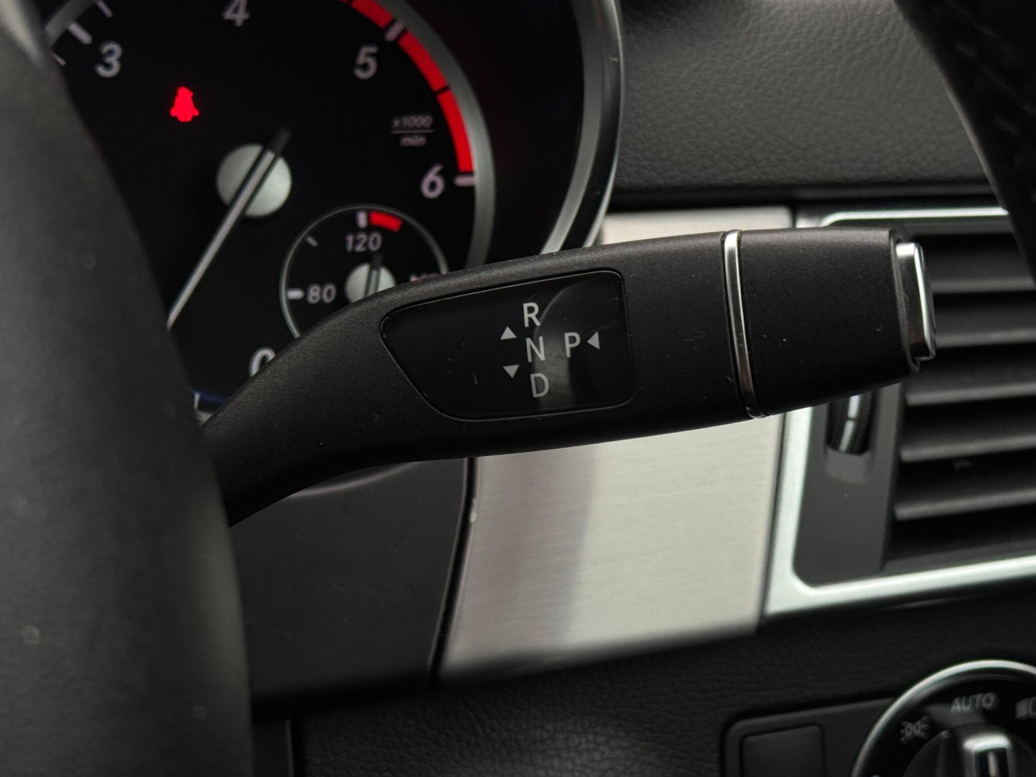 Used Mercedes-Benz M Class 2012 for sale - 76727920: Photo 41