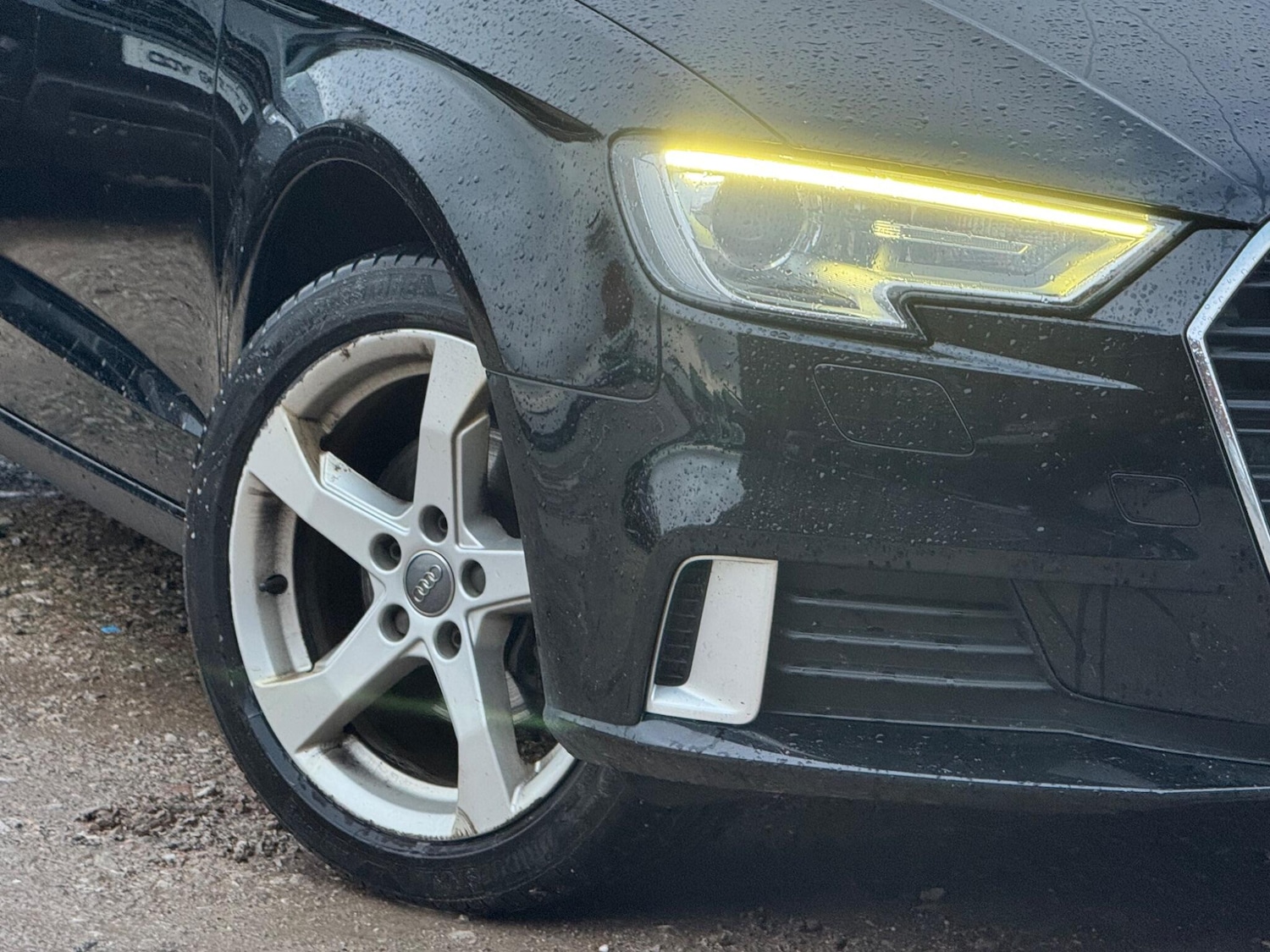 Used Audi A3 2016 for sale - 76753256: Photo 2