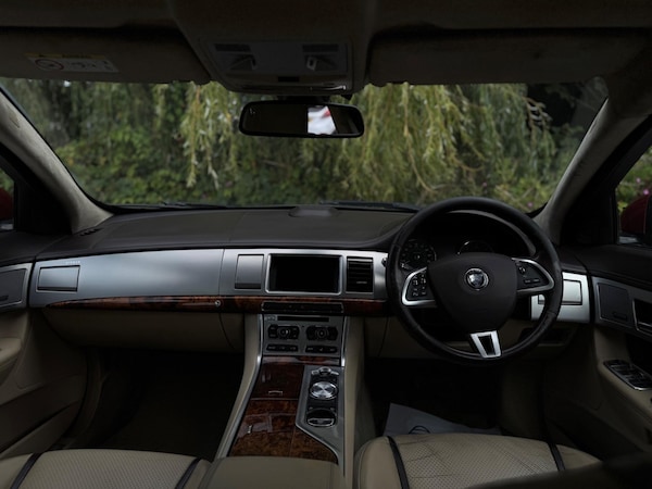 Used Jaguar XF 2013 for sale - 75564154: Photo 13