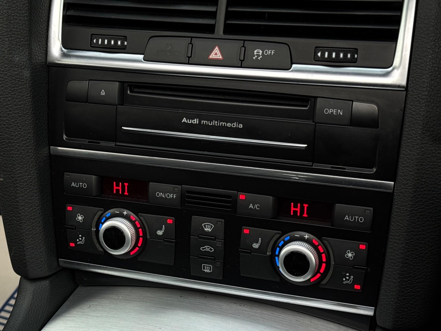 Used Audi Q7 2014 for sale - 76359892: Photo 59