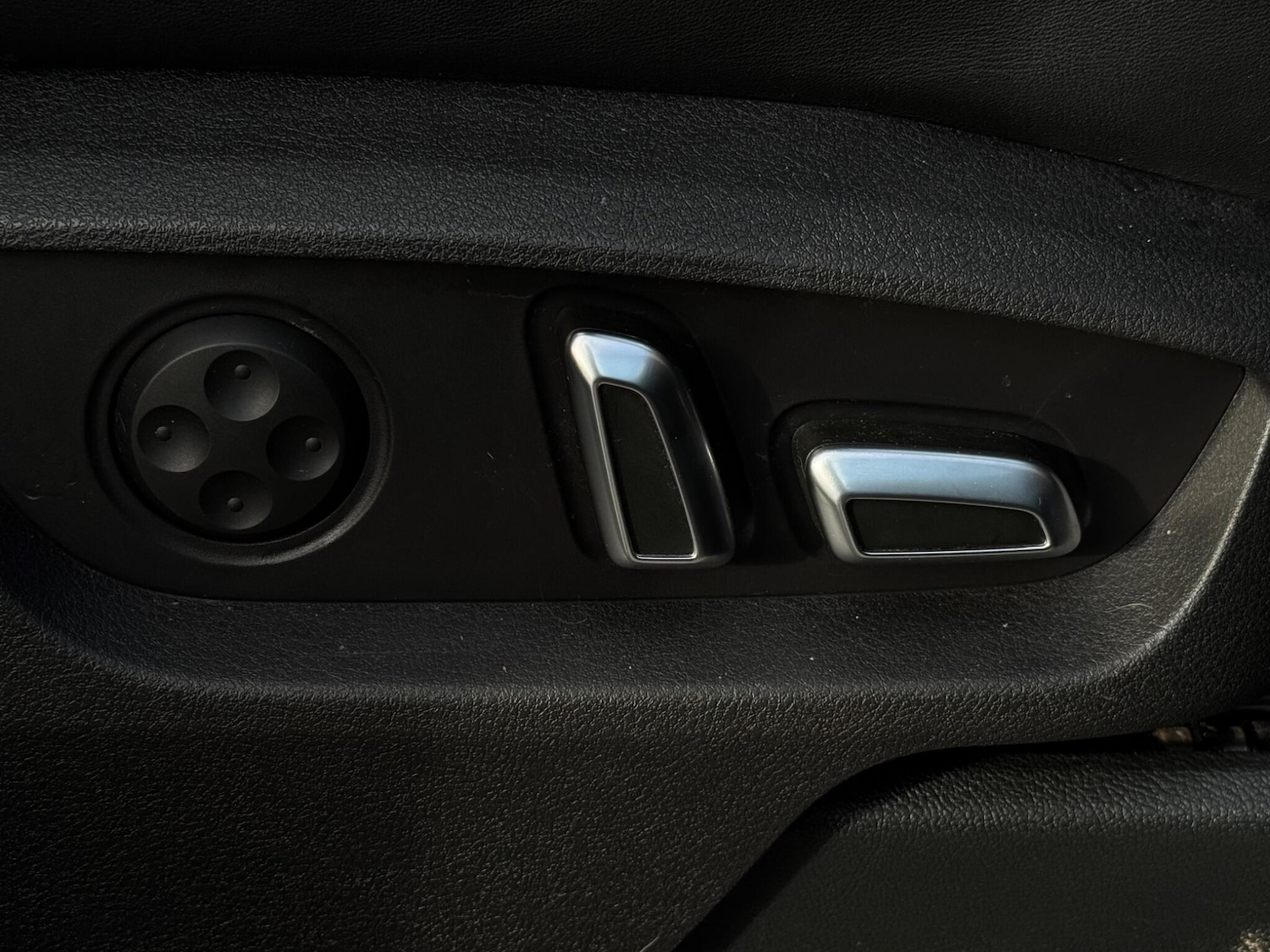 Used Audi Q7 2014 for sale - 76359892: Photo 67