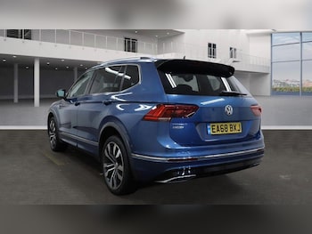Used Volkswagen Tiguan Allspace 2018 for sale - 76485993: Photo