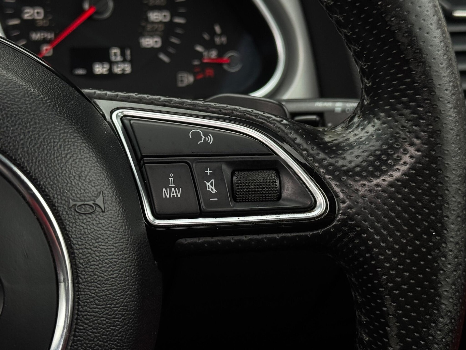 Used Audi Q7 2012 for sale - 76886315: Photo 41