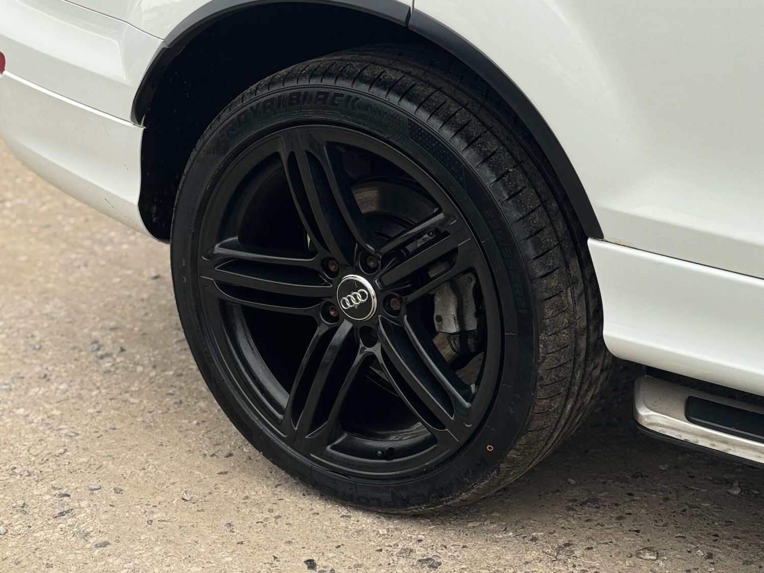 Used Audi Q7 2012 for sale - 76886315: Photo 98