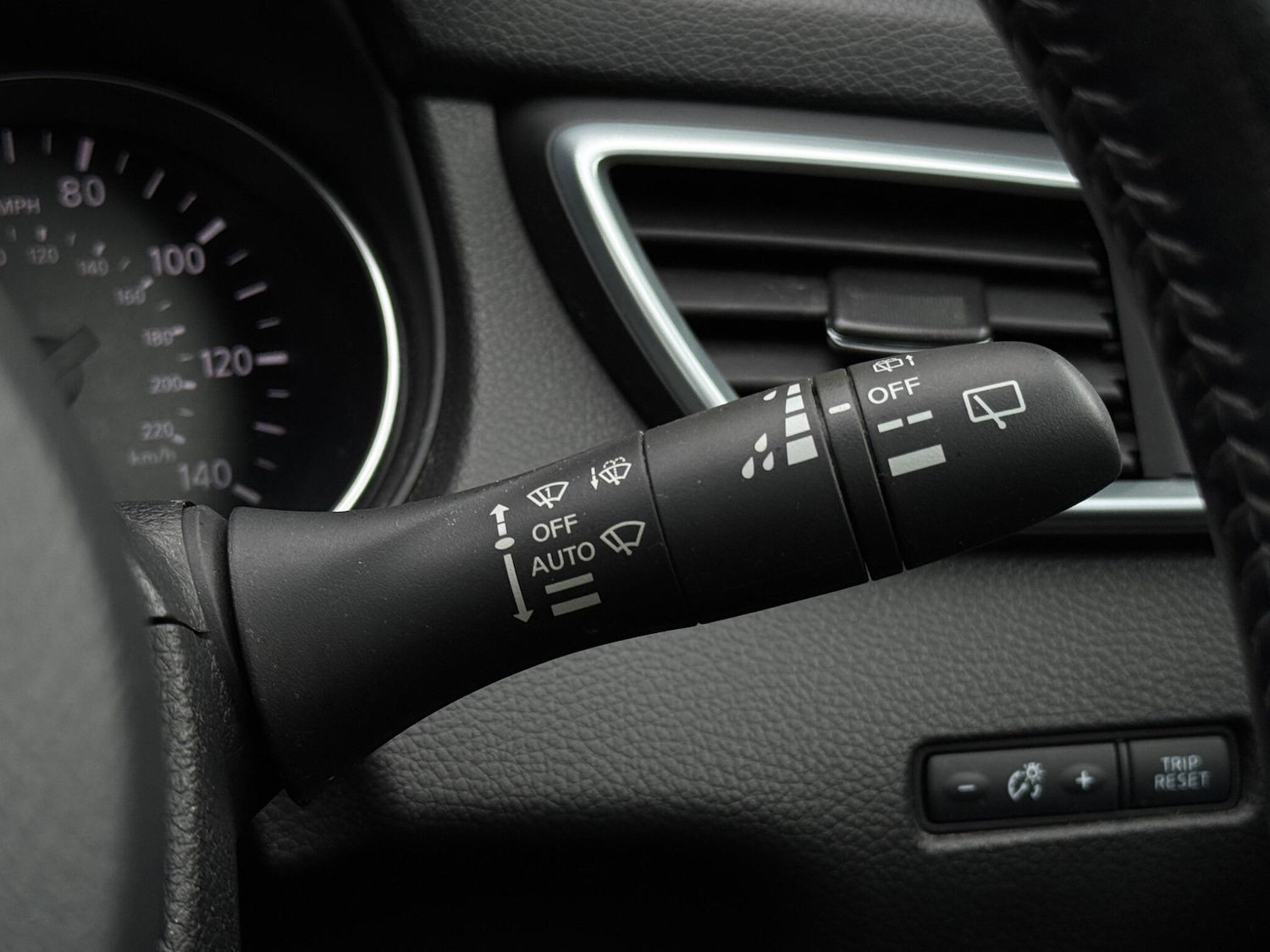 Used Nissan Qashqai 2017 for sale - 76215269: Photo 35