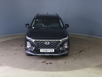 Used Hyundai Santa Fe 2018 for sale - 76226689: Photo 2