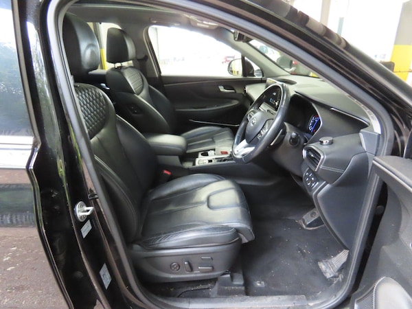 Used Hyundai Santa Fe 2018 for sale - 76226689: Photo 7
