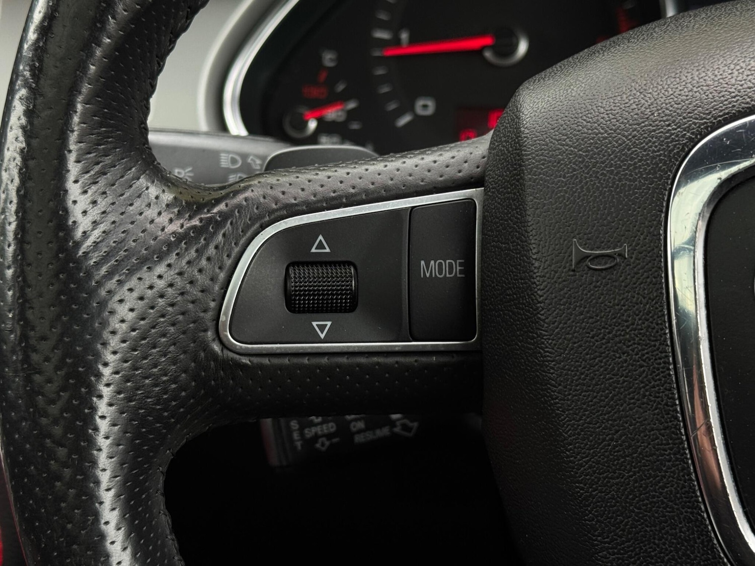 Used Audi Q7 2009 for sale - 75351807: Photo 33