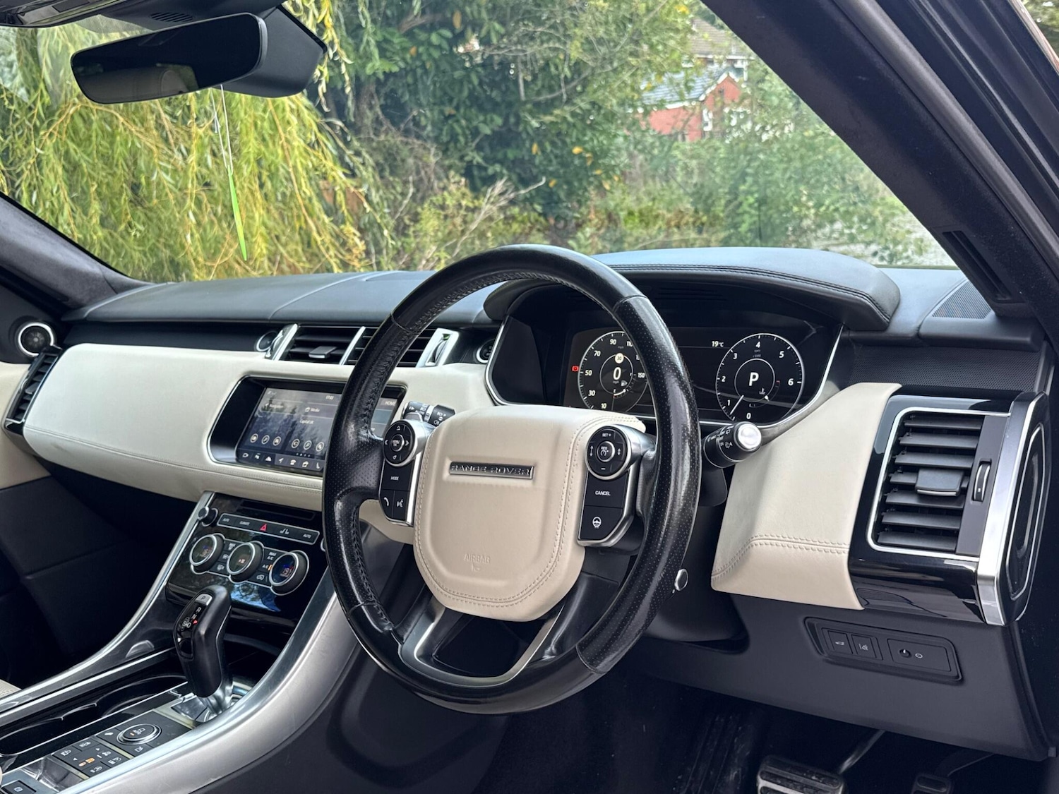 Used Land Rover Range Rover Sport 2018 for sale - 76988301: Photo 15