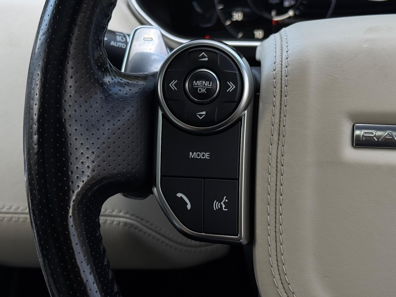 Used Land Rover Range Rover Sport 2018 for sale - 76988301: Photo 31