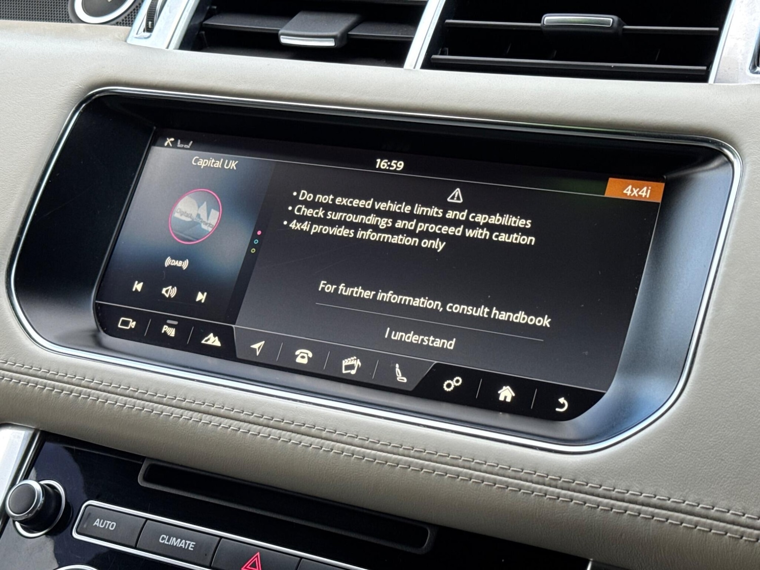 Used Land Rover Range Rover Sport 2018 for sale - 76988301: Photo 47