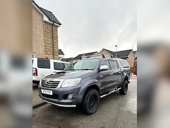 Used Toyota Hilux 2012 for sale - 77238613: Photo