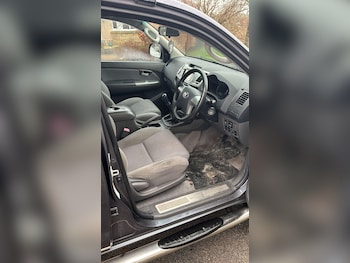 Used Toyota Hilux 2012 for sale - 77238613: Photo