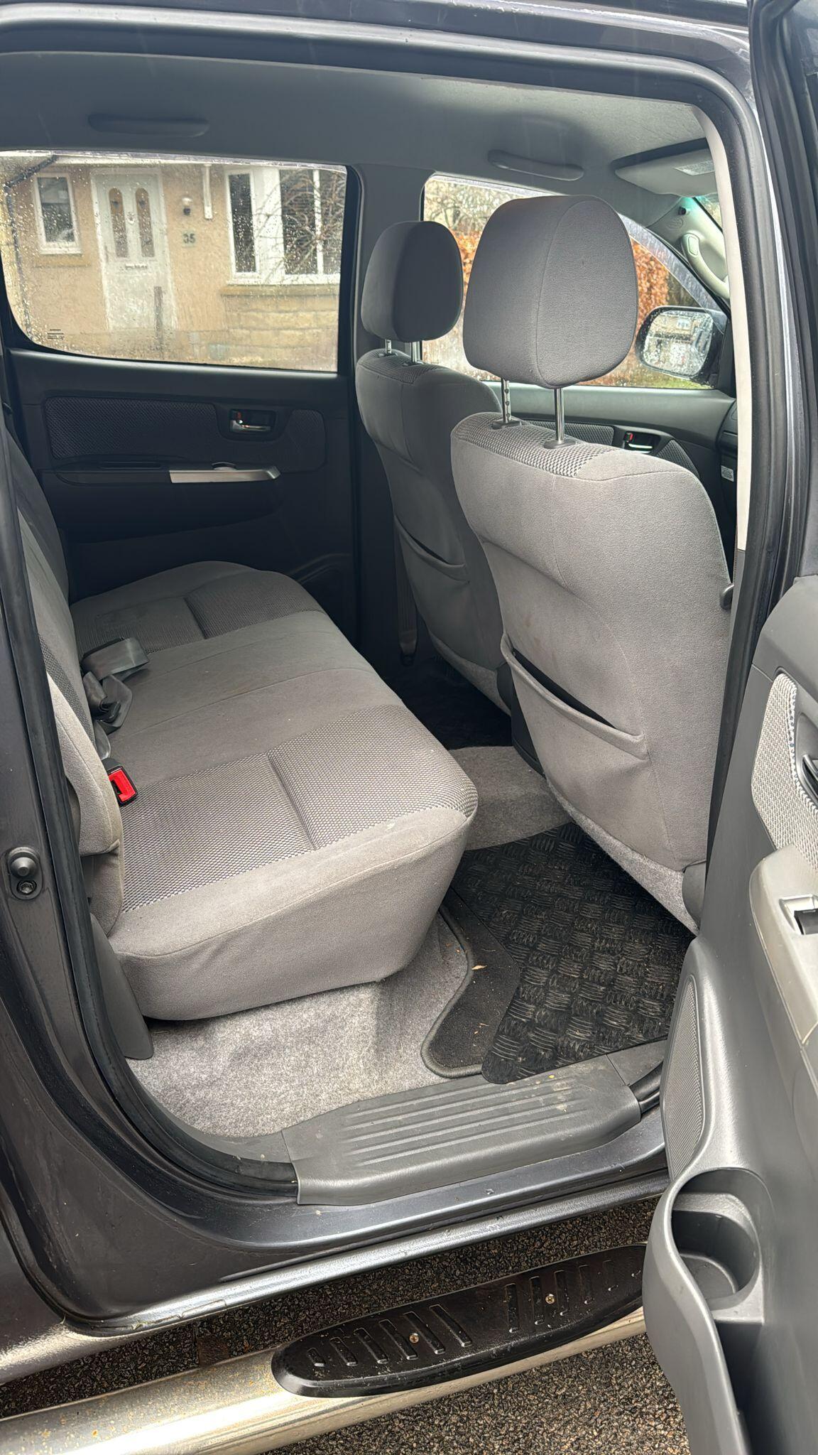 Used Toyota Hilux 2012 for sale - 77238613: Photo 7