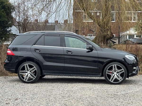 Used Mercedes-Benz M-Class 2014 for sale - 73756271: Photo 12