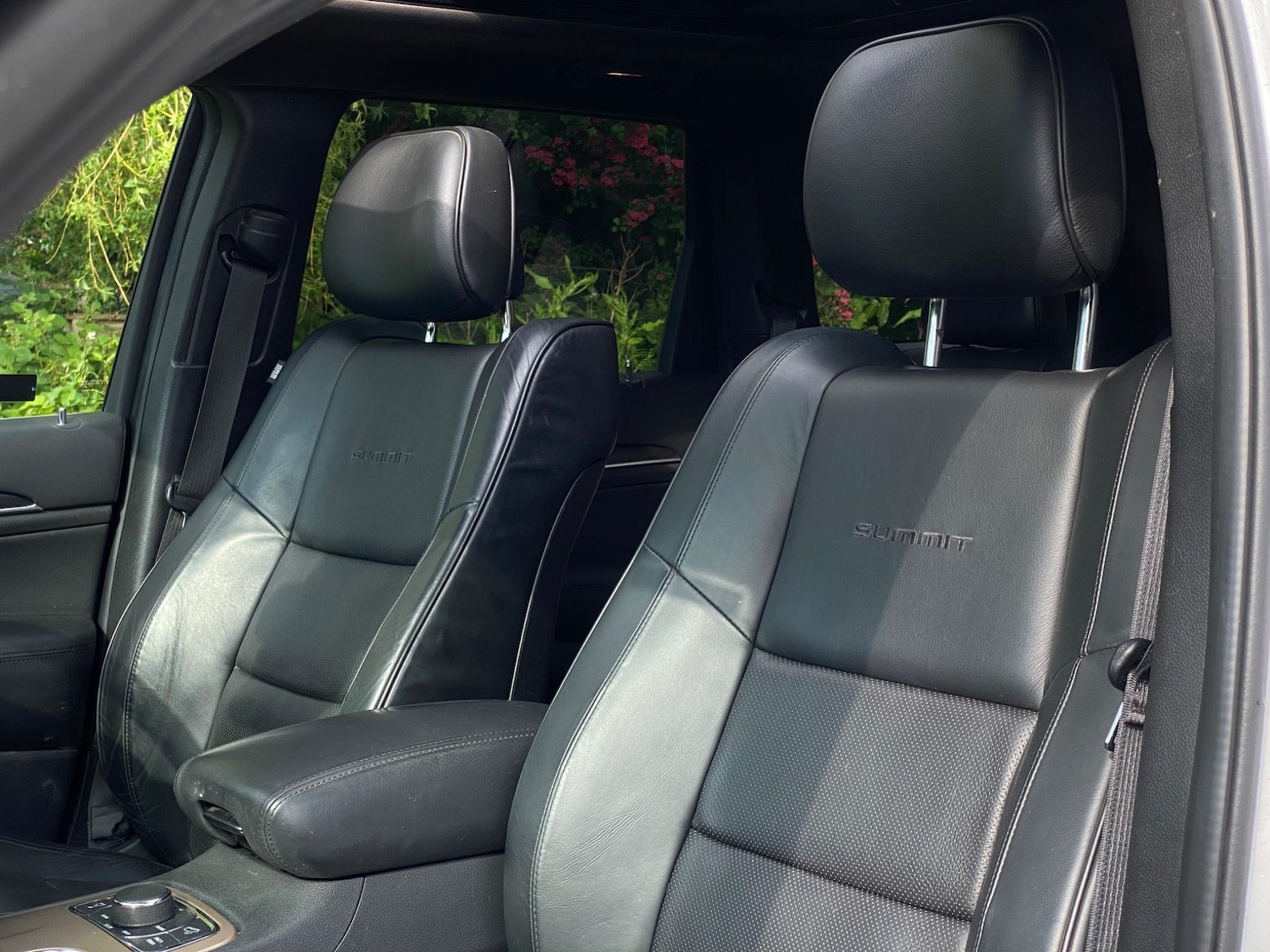 Used Jeep Grand Cherokee 2015 for sale - 76990246: Photo 24