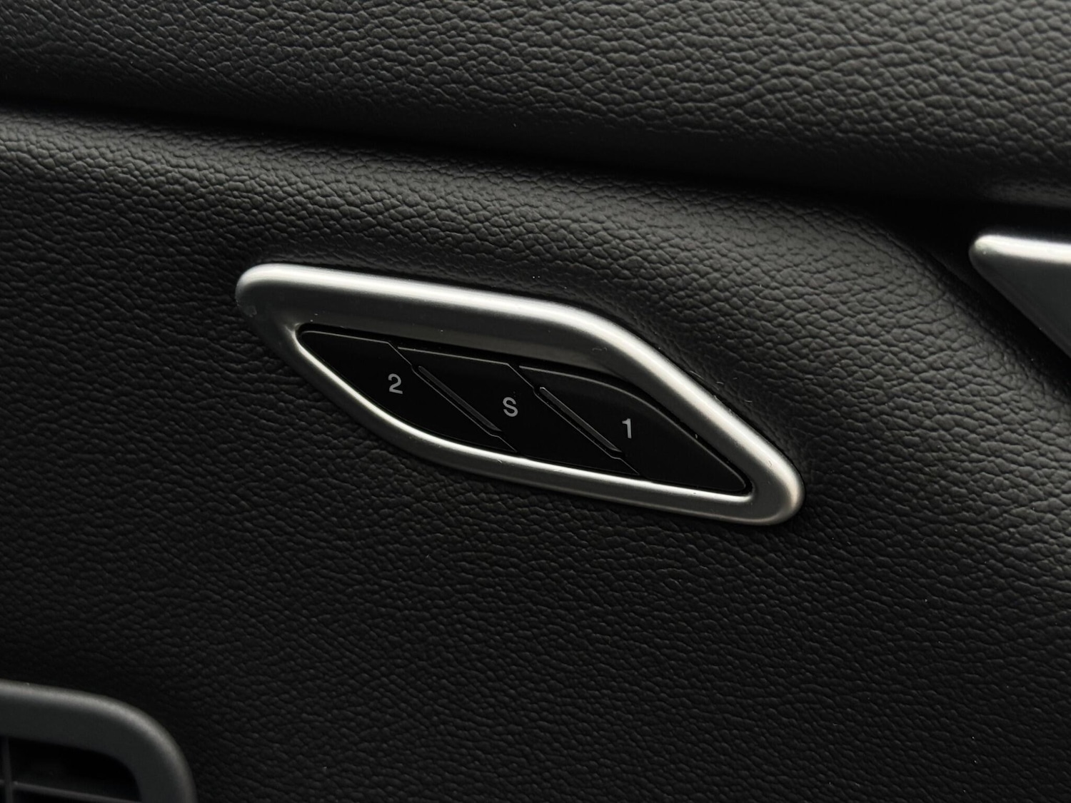 Used Maserati Ghibli 2018 for sale - 77478501: Photo 71