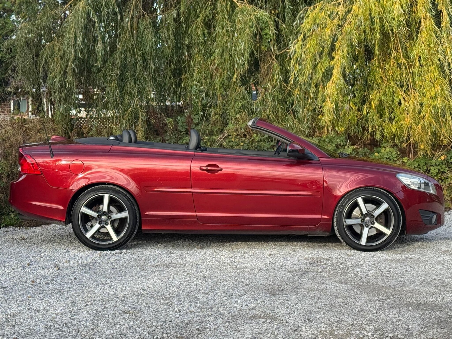Used Volvo C70 2010 for sale - 76371228: Photo 11
