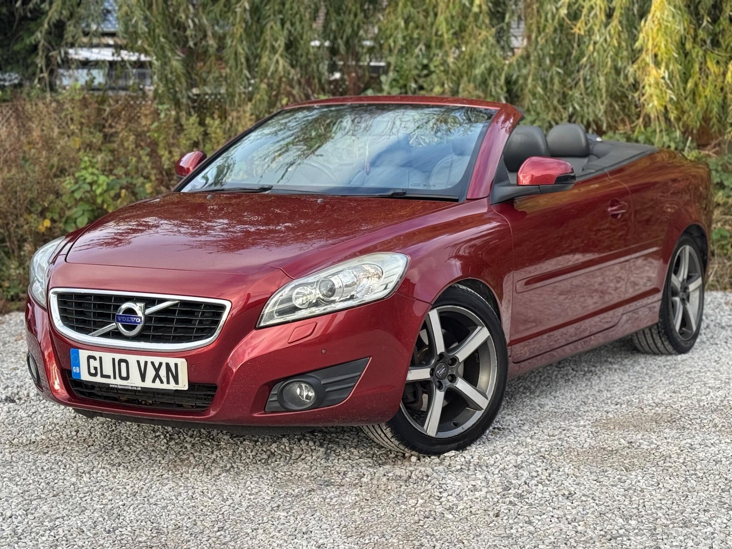 Used Volvo C70 2010 for sale - 76371228: Photo 2