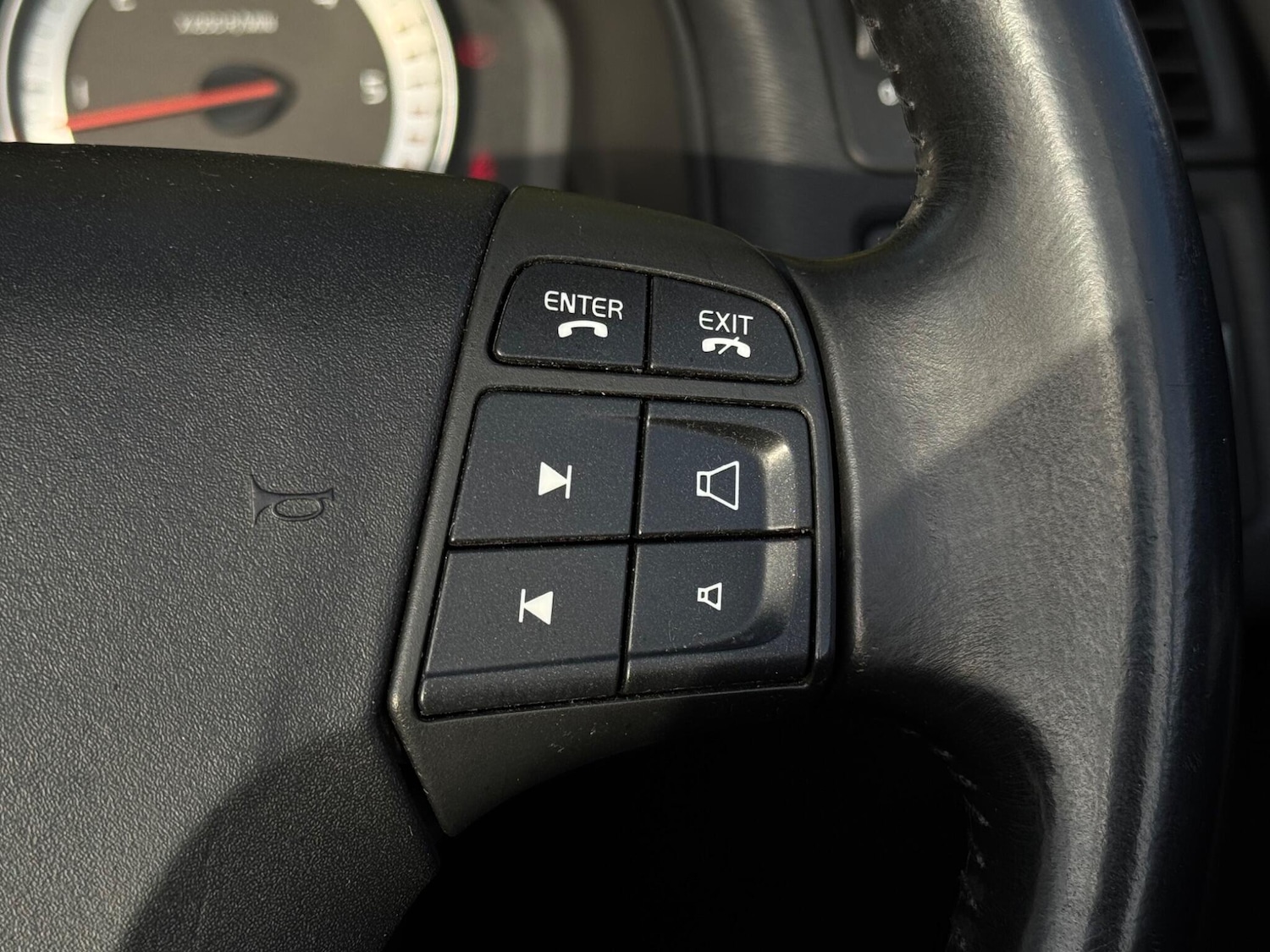 Used Volvo C70 2010 for sale - 76371228: Photo 29