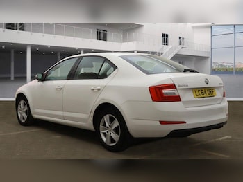 Used Skoda Octavia 2015 for sale - 76239090: Photo 3
