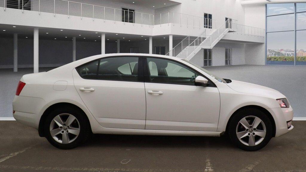 Used Skoda Octavia 2015 for sale - 76239090: Photo 5