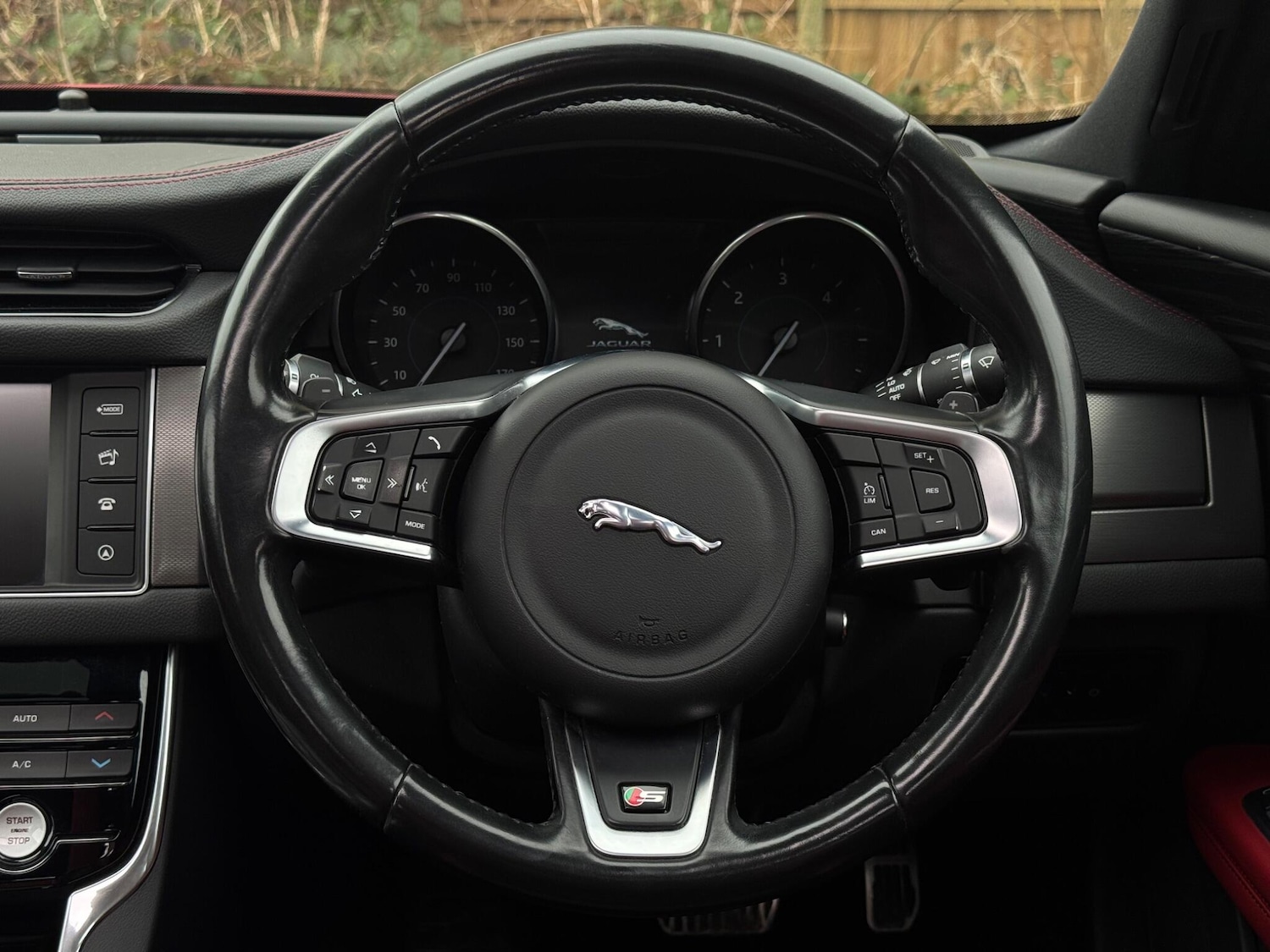 Used Jaguar XF 2016 for sale - 77657454: Photo 35