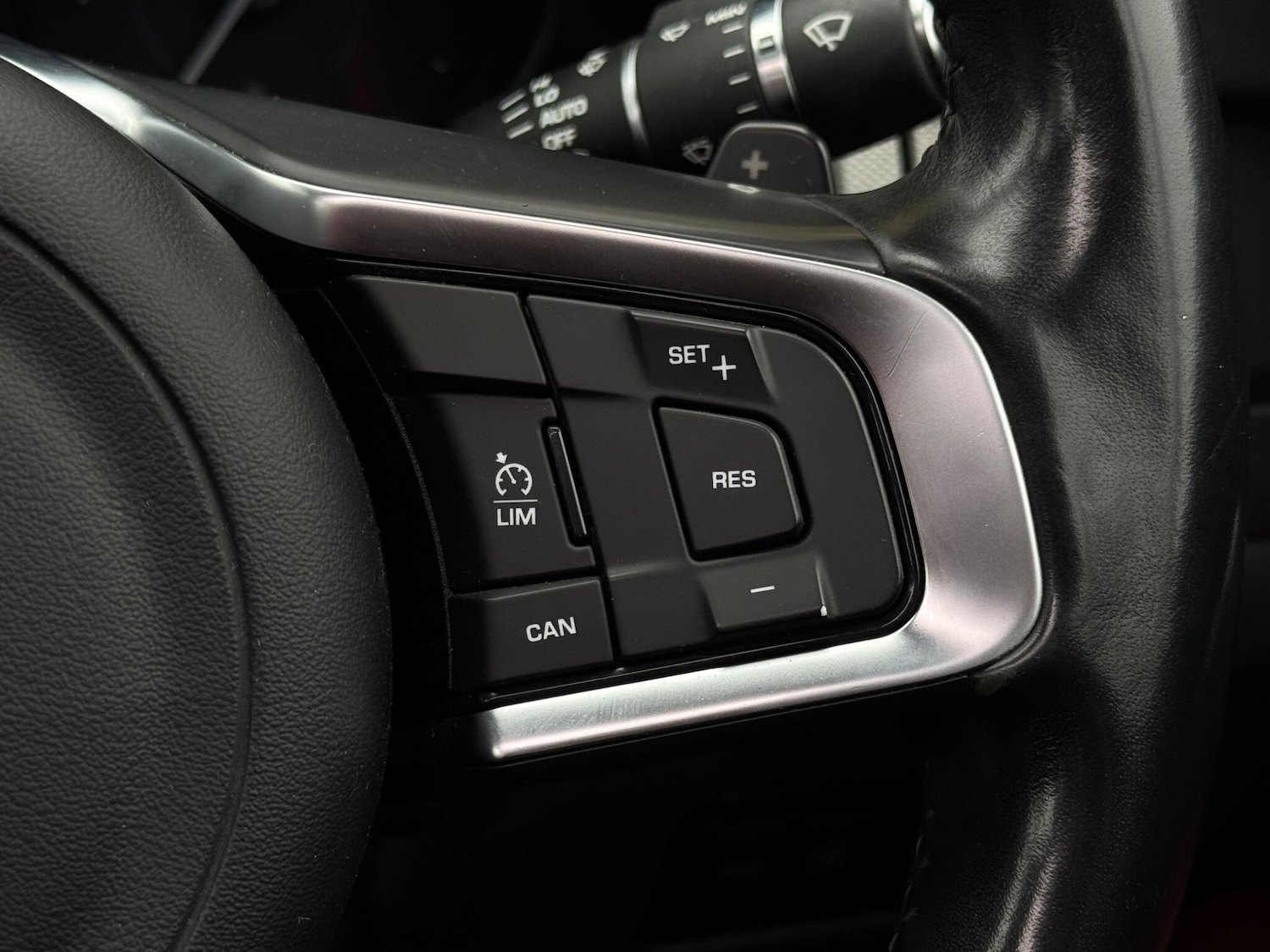 Used Jaguar XF 2016 for sale - 77657454: Photo 38