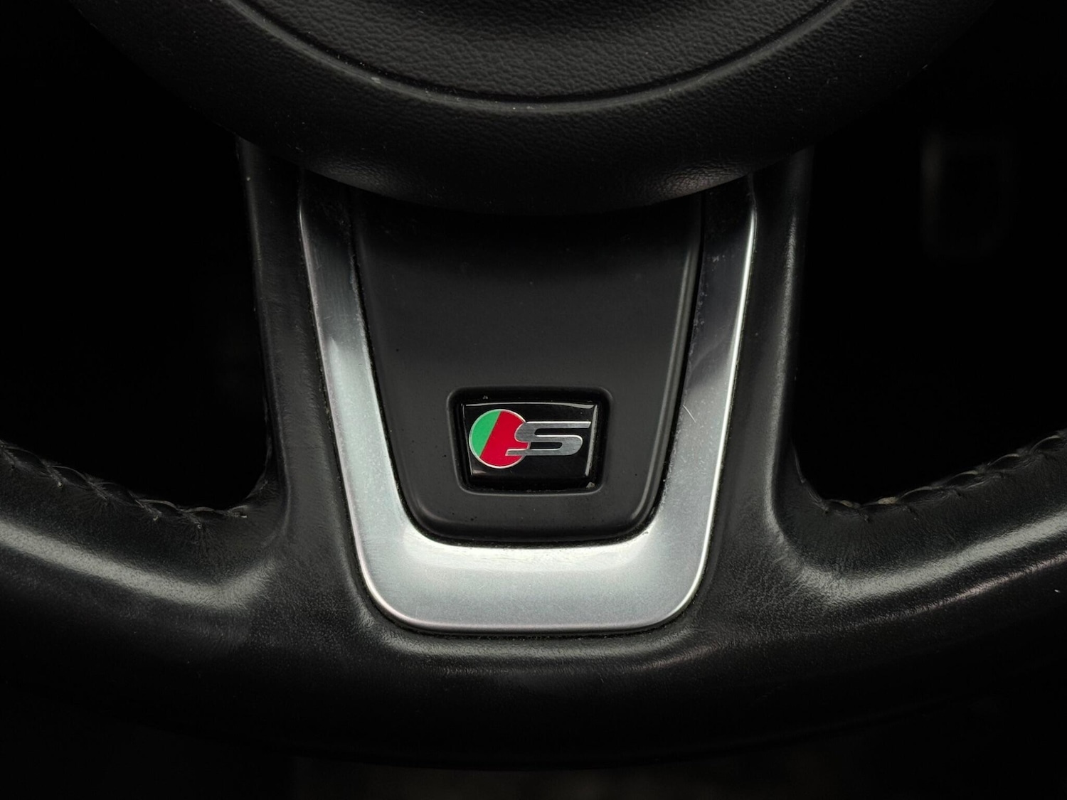 Used Jaguar XF 2016 for sale - 77657454: Photo 46