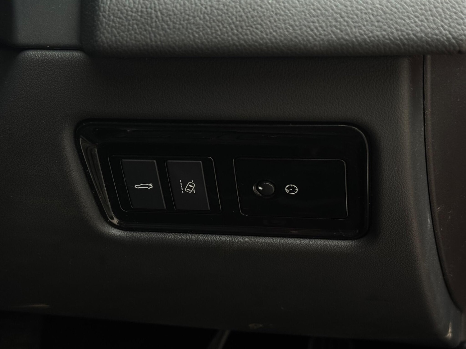 Used Jaguar XF 2016 for sale - 77657454: Photo 74