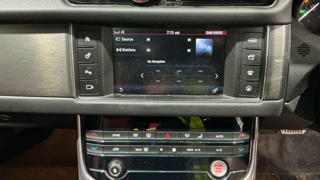 Used Jaguar XF 2016 for sale - 77657454: Photo 9